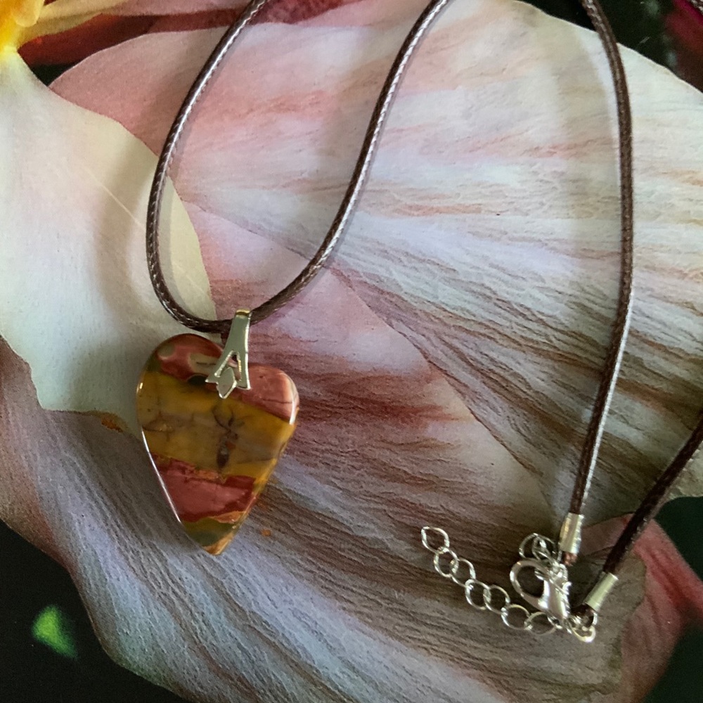 Handcrafted Mexico Crazy Lace Agate Heart Necklace on Faux Leather Brown Cord